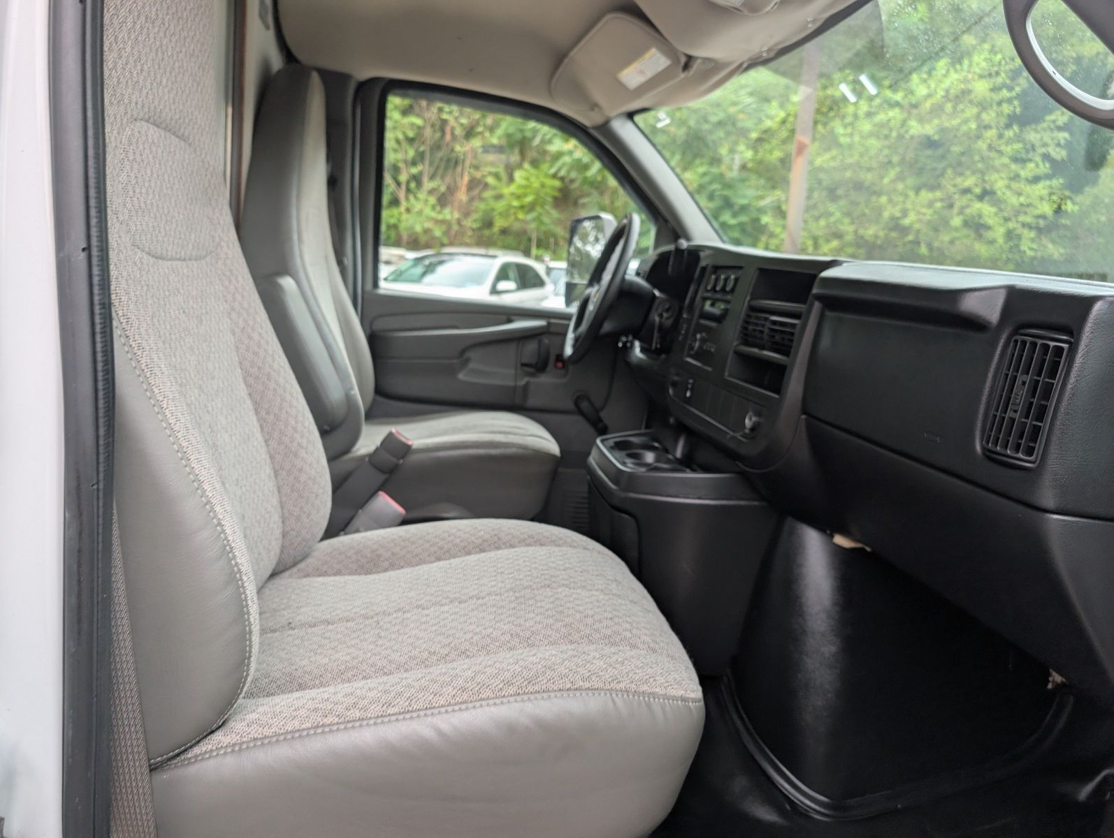 2013 Chevrolet Express 15