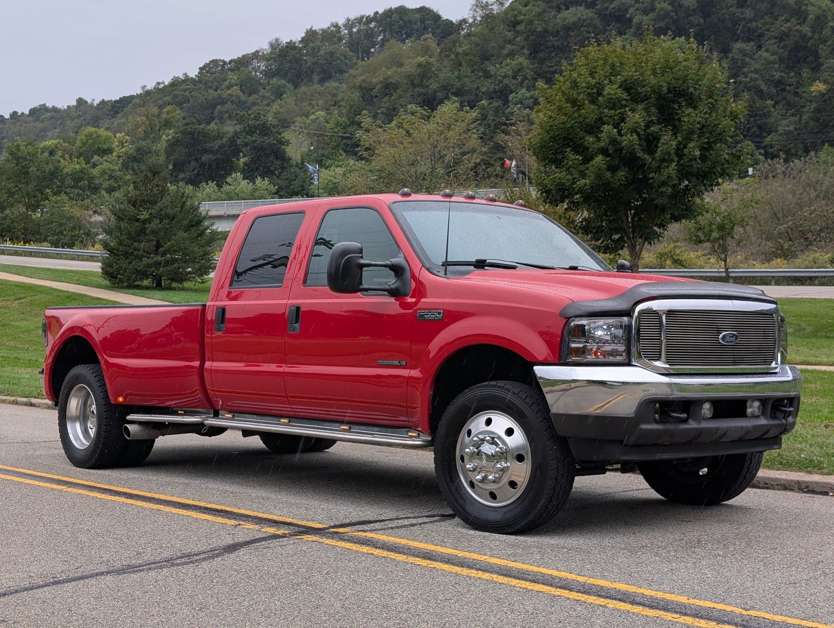 2001 Ford F-550 183