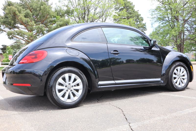 2014 Volkswagen Beetle 1.8T Entry PZEV | Victory Motors of