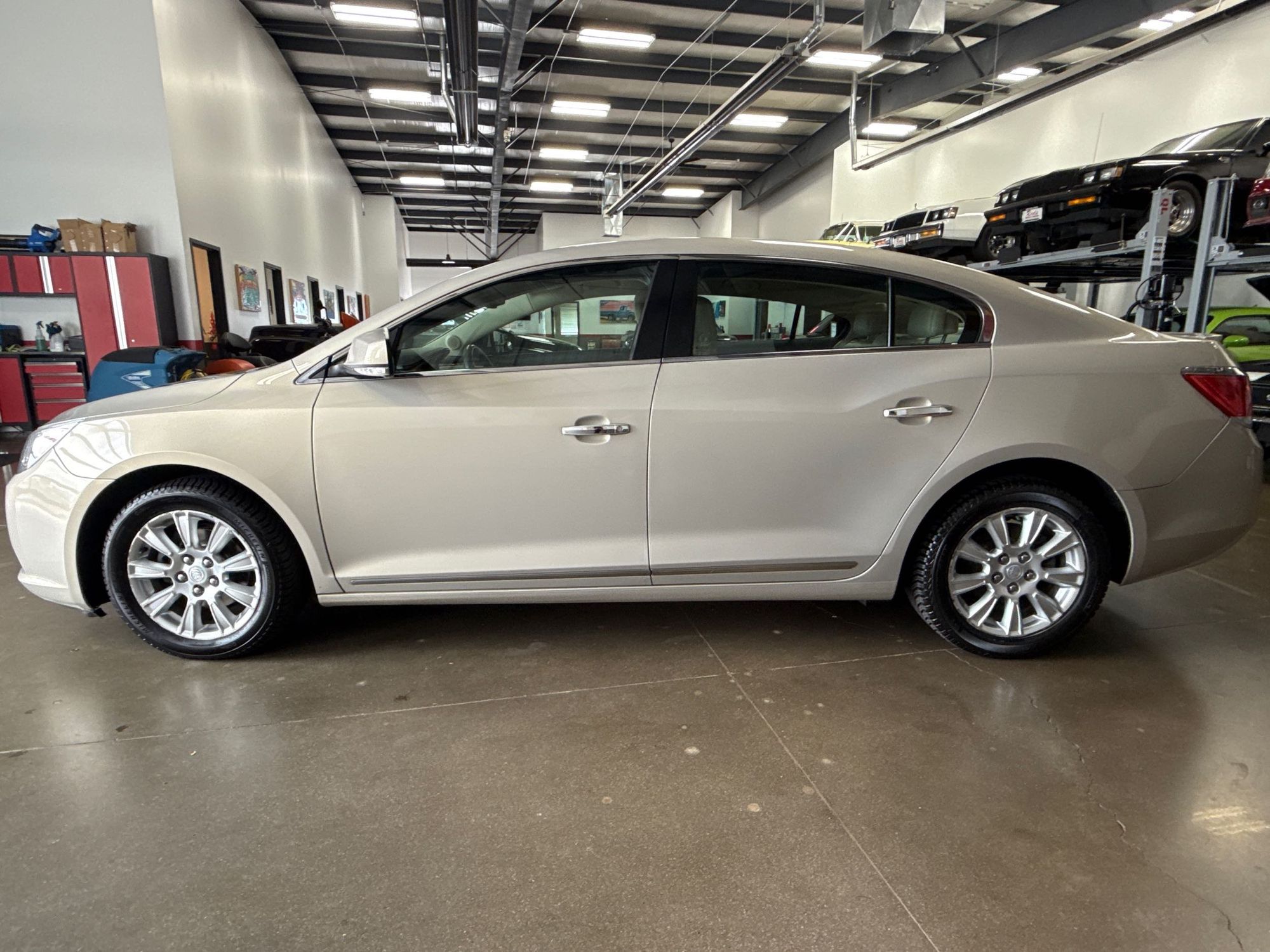 2012 Buick LaCrosse Leather photo 18
