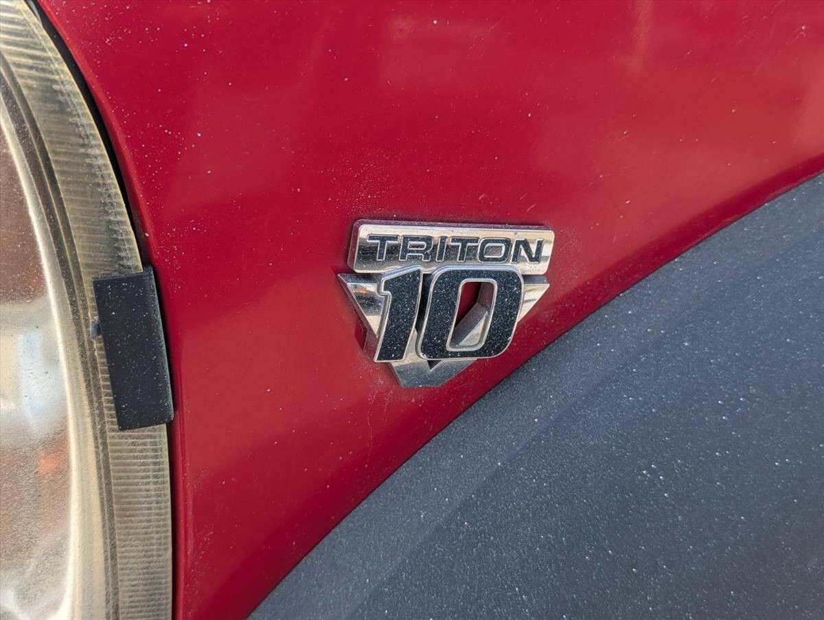 2005 Ford F-450 Super Duty 31