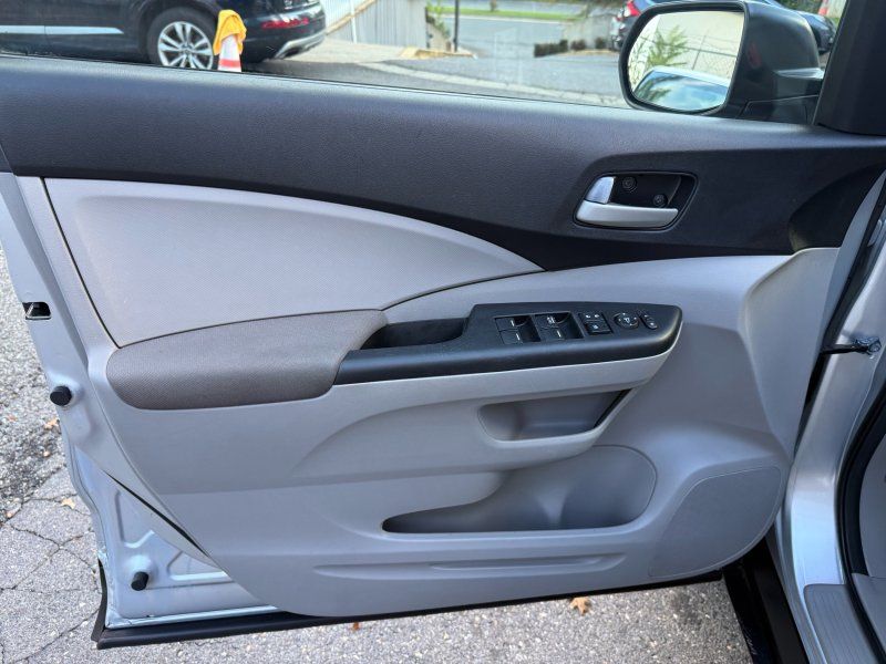 2014 Honda CR-V LX photo 13