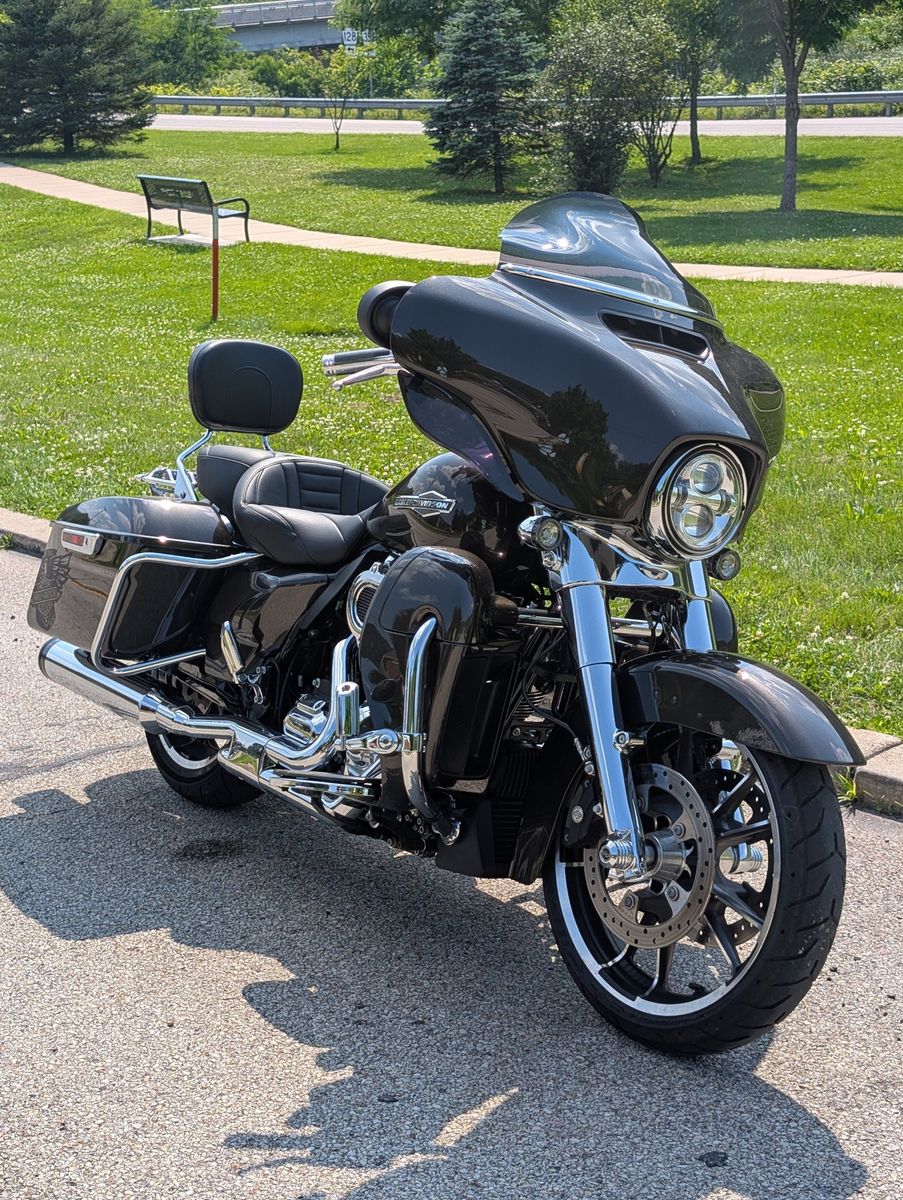 2021 Harley-Davidson Touring 24