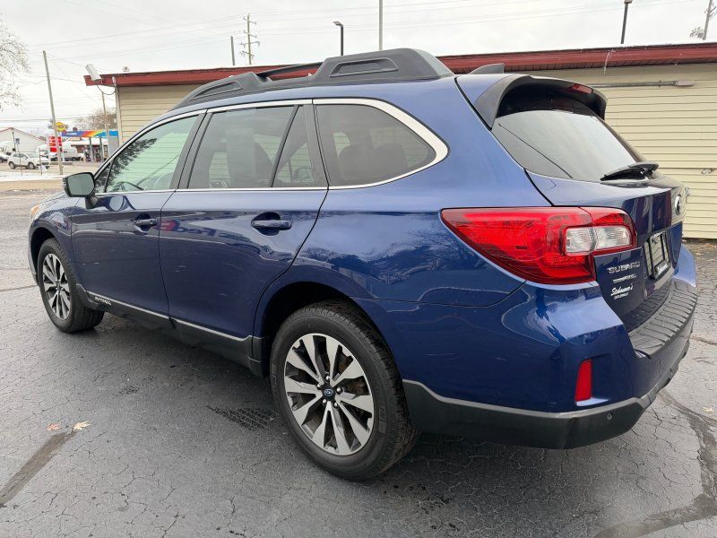 2017 Subaru Outback 3.6R Limited photo 3