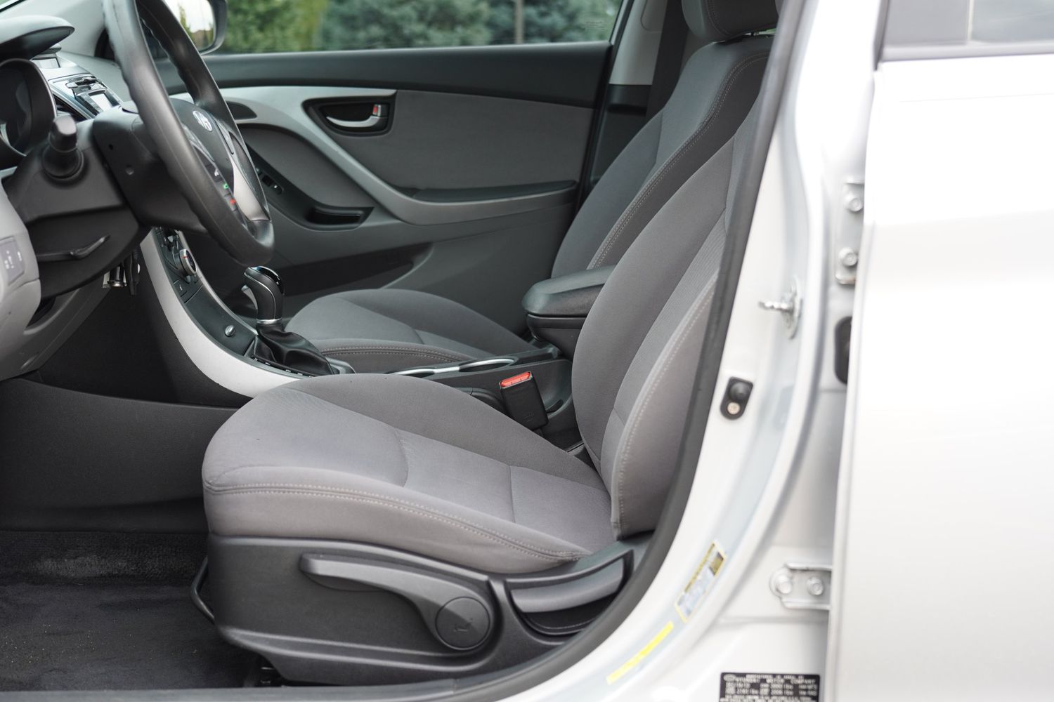 2014 Hyundai Elantra SE photo 9