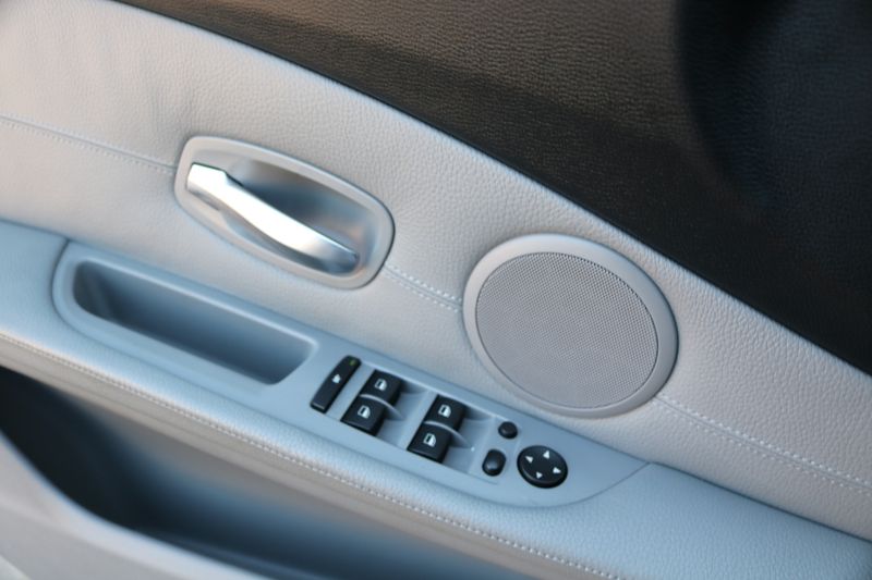 2008 BMW 528xi Photos