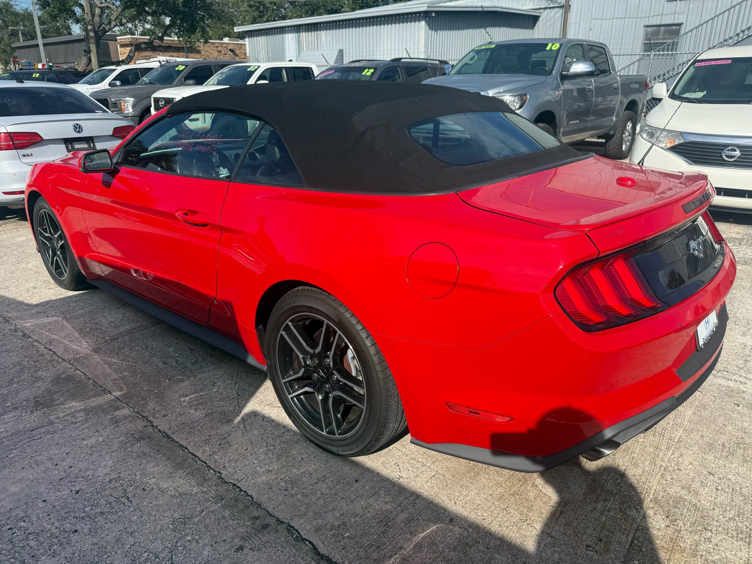 2018 Ford Mustang EcoBoost Premium photo 2