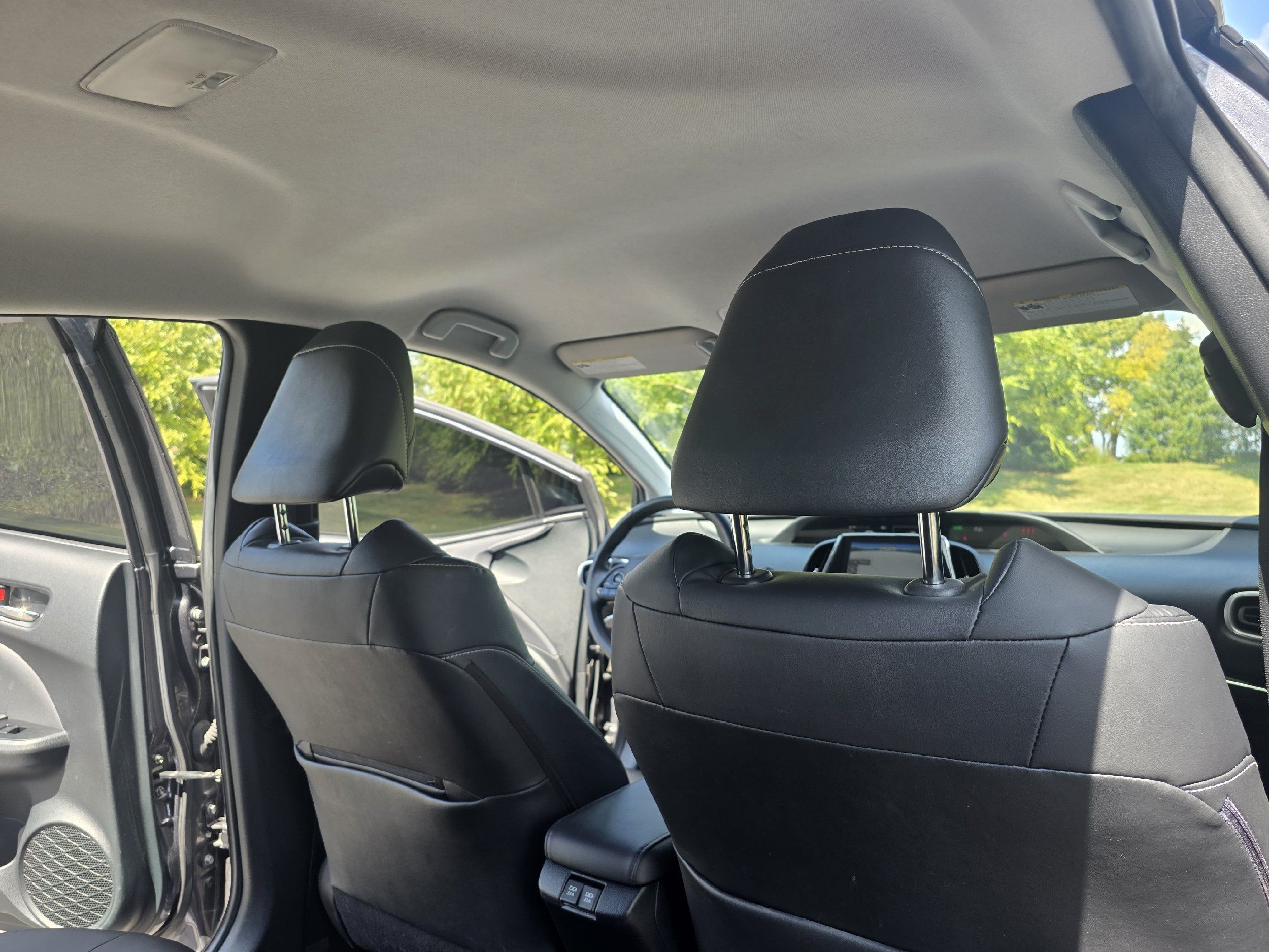 2022 Toyota Prius Prime XLE photo 15