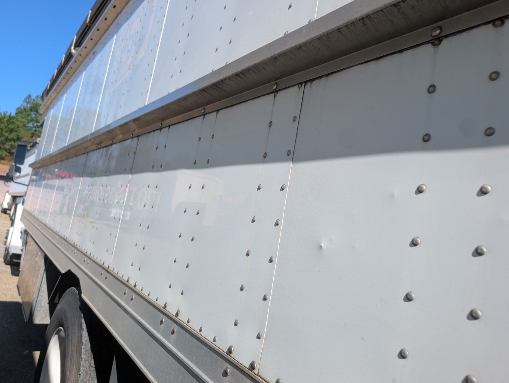 2018 Freightliner M2 106 16