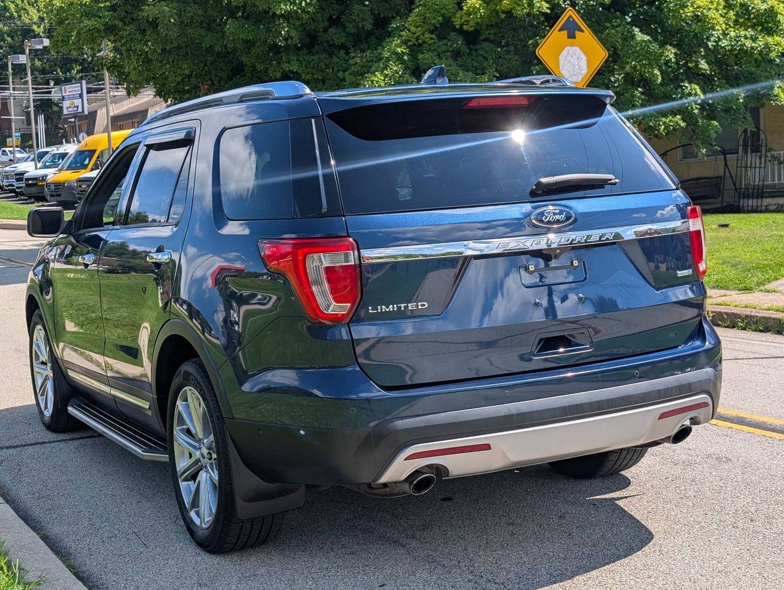2017 Ford Explorer 9