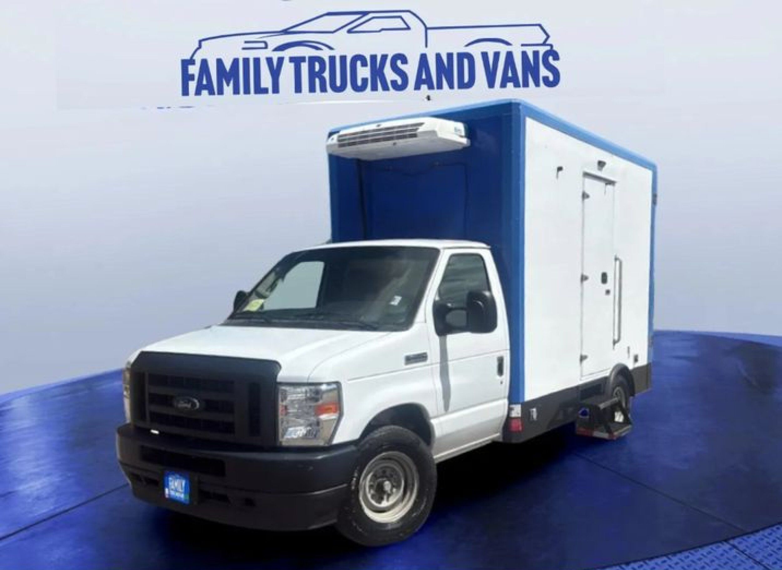 2023 Ford E-Series SRW E-350 Super Duty 138 in WB's photo