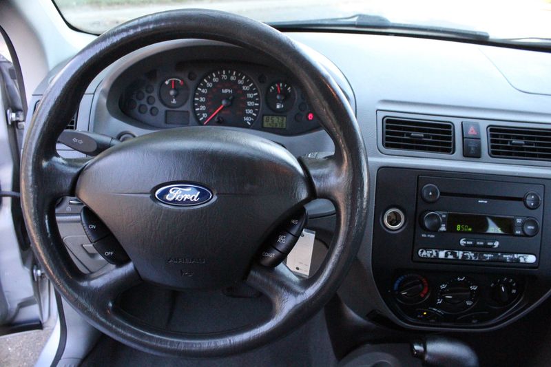 2005 Ford Focus ZX4 SE | Victory Motors of Colorado