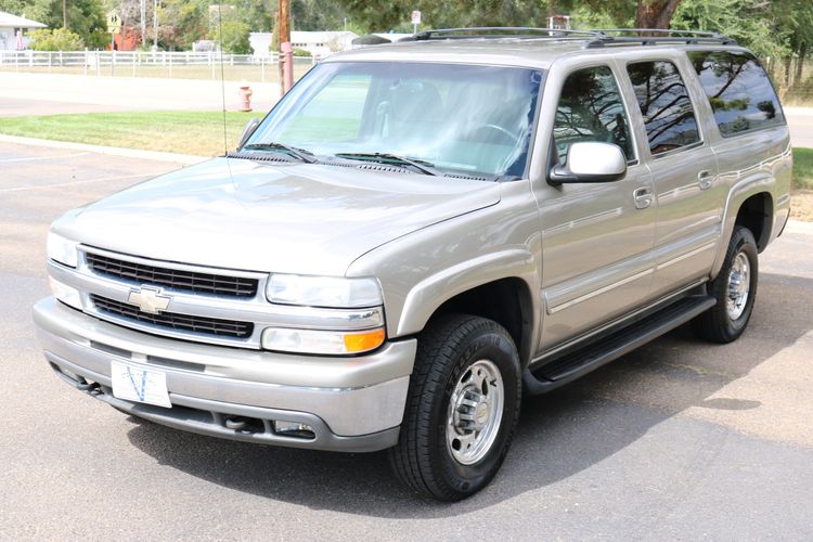 2001 Chevrolet Suburban 2500 | Victory Motors of Colorado