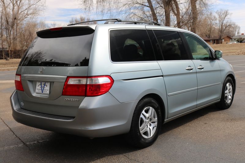 2005 Honda Odyssey Photos