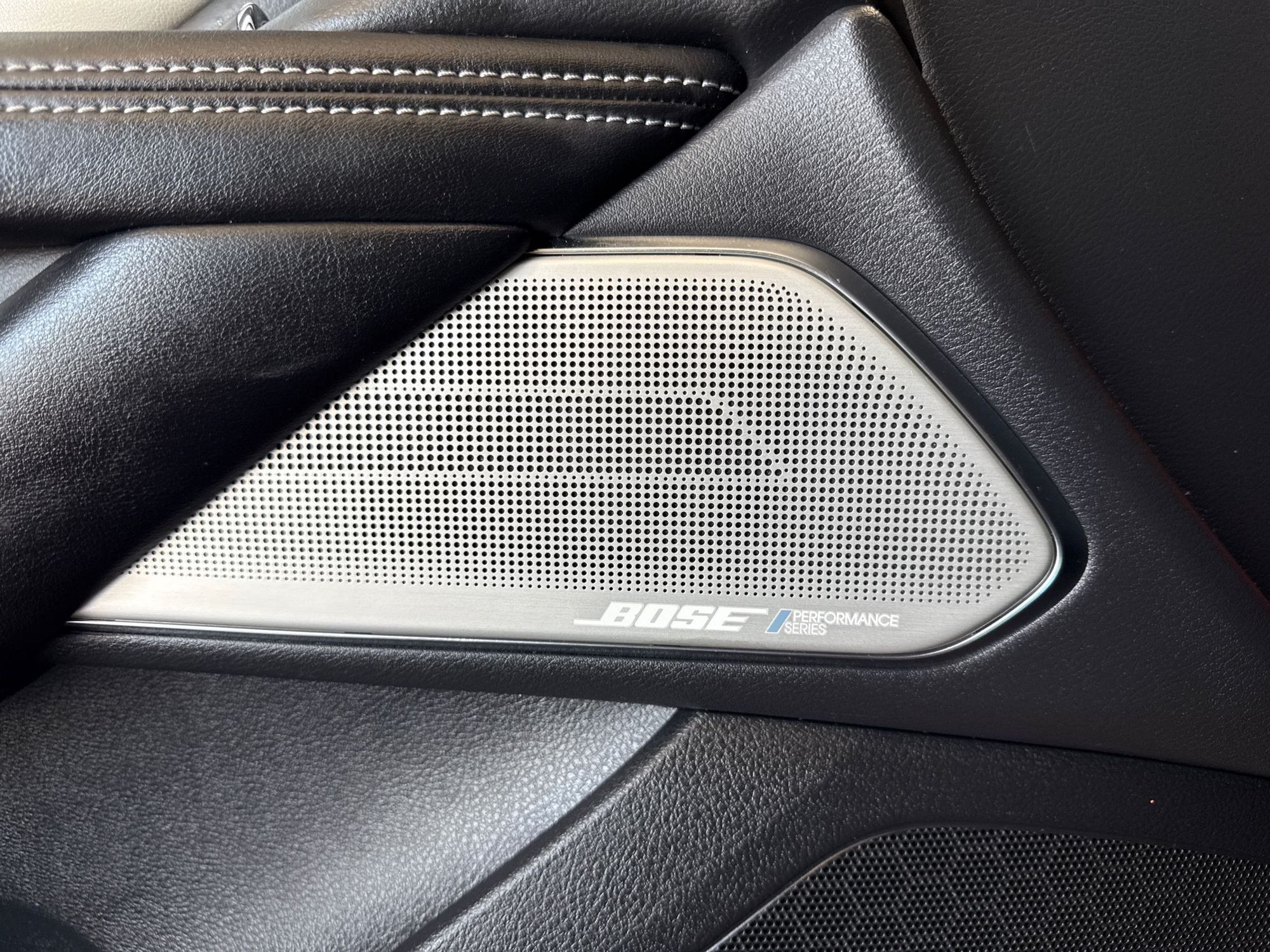 2022 Infiniti Q60 Luxe photo 59
