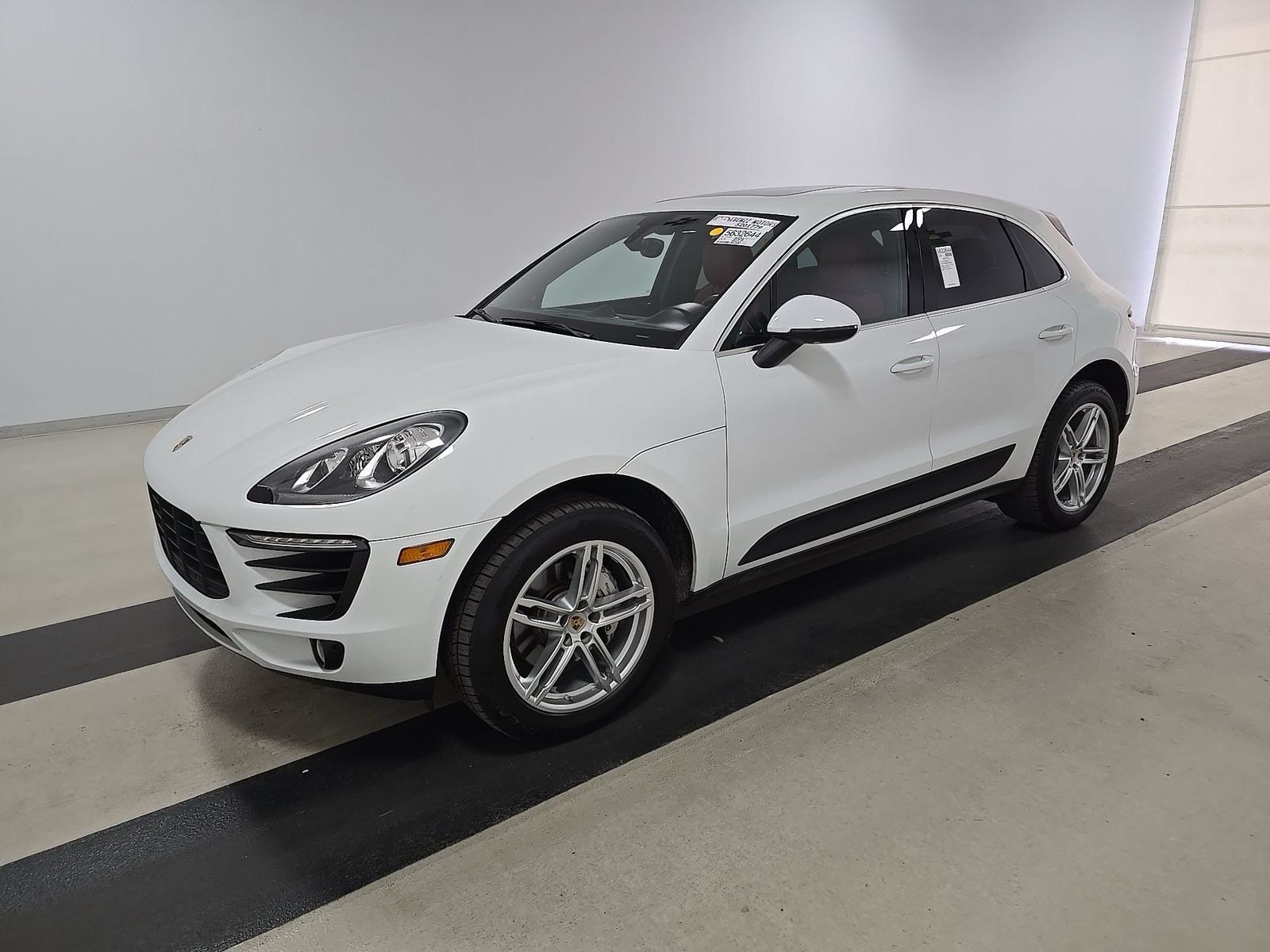 2015 Porsche Macan S's photo