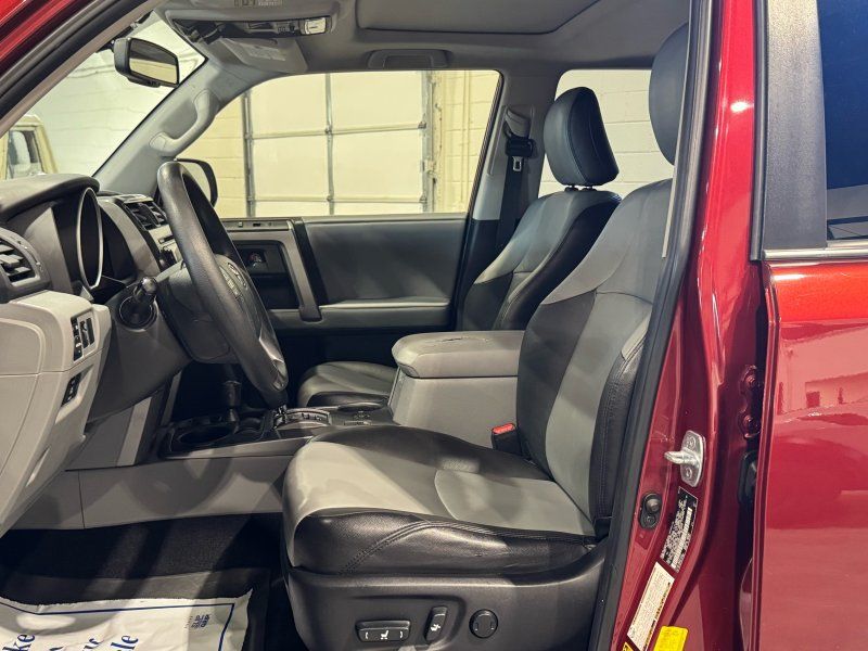 2013 Toyota 4Runner Trail, photo 11
