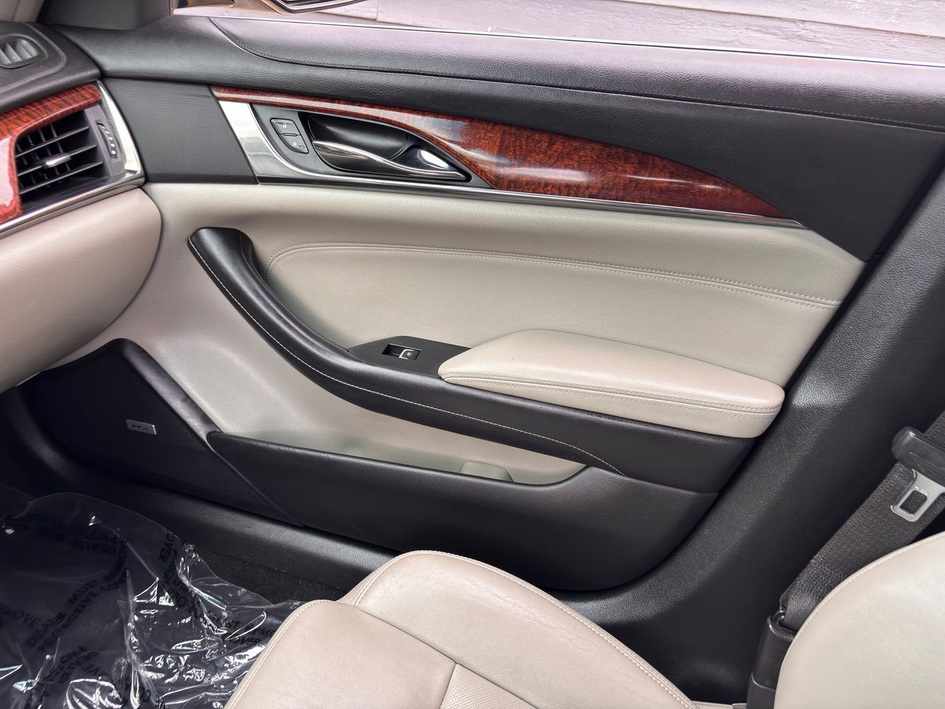 2014 Cadillac CTS Standard photo 20