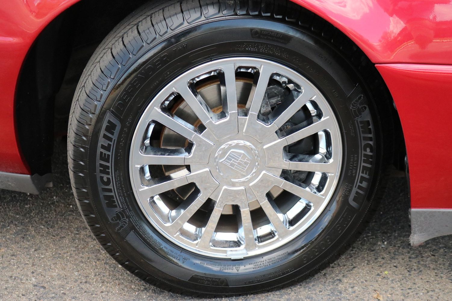 2005 Cadillac DeVille DHS Victory Motors of Colorado