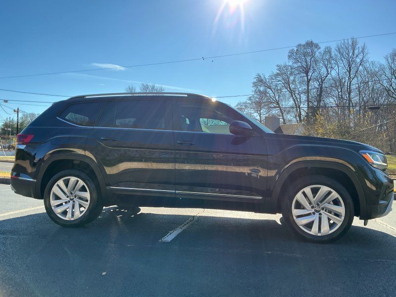 2021 Volkswagen Atlas V6 SEL photo 2