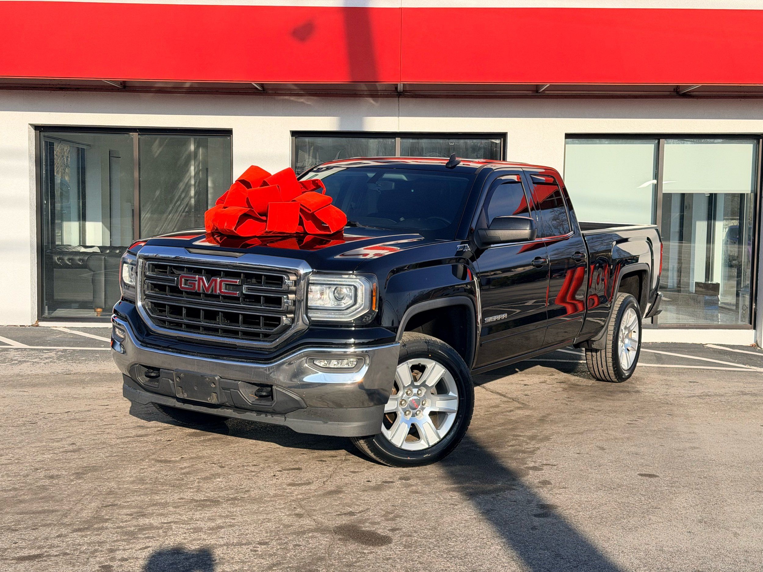 2018 GMC Sierra 1500 SLE's photo