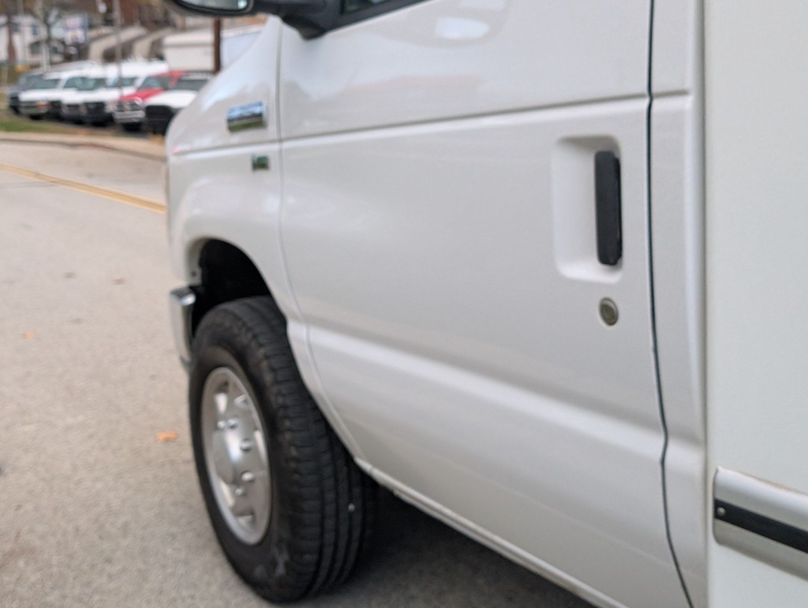 2015 Ford E-Series 46