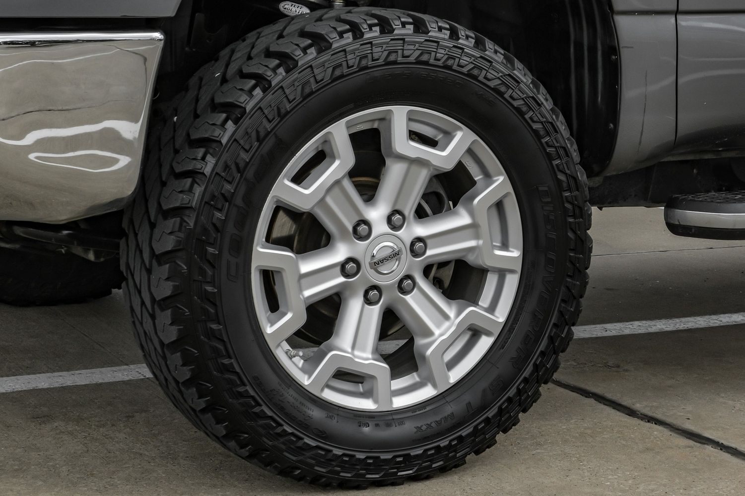 2017 Nissan Titan SL photo 48