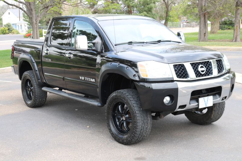 2007 Nissan Titan Photos