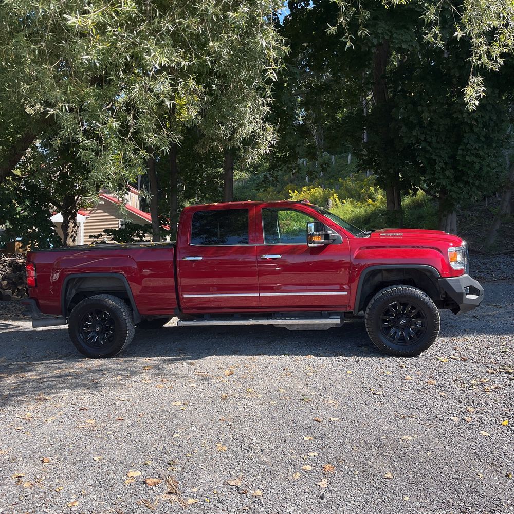 2019 Gmc Sierra HD Denali photo 3