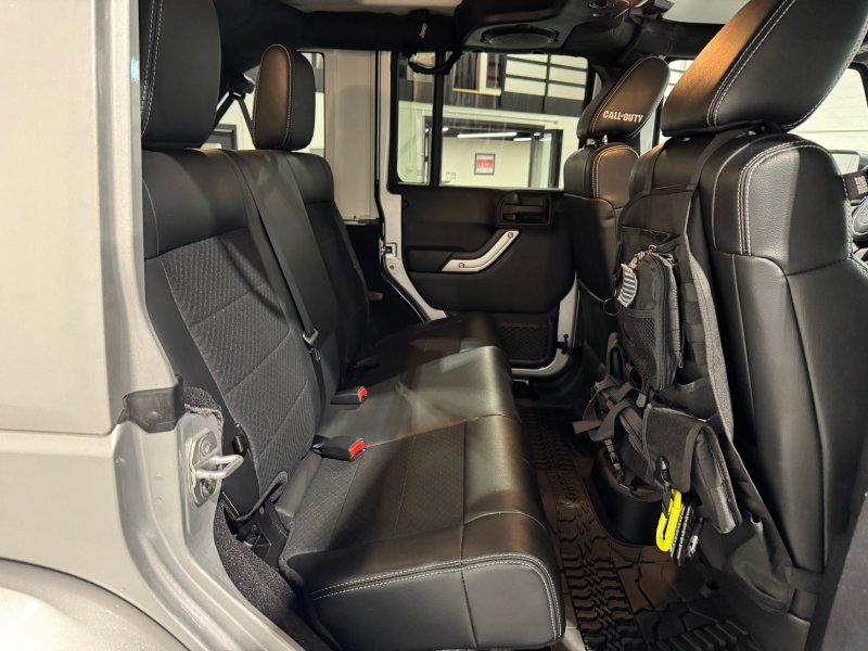 2012 Jeep Wrangler Unlimited Call of Duty MW3, photo 17