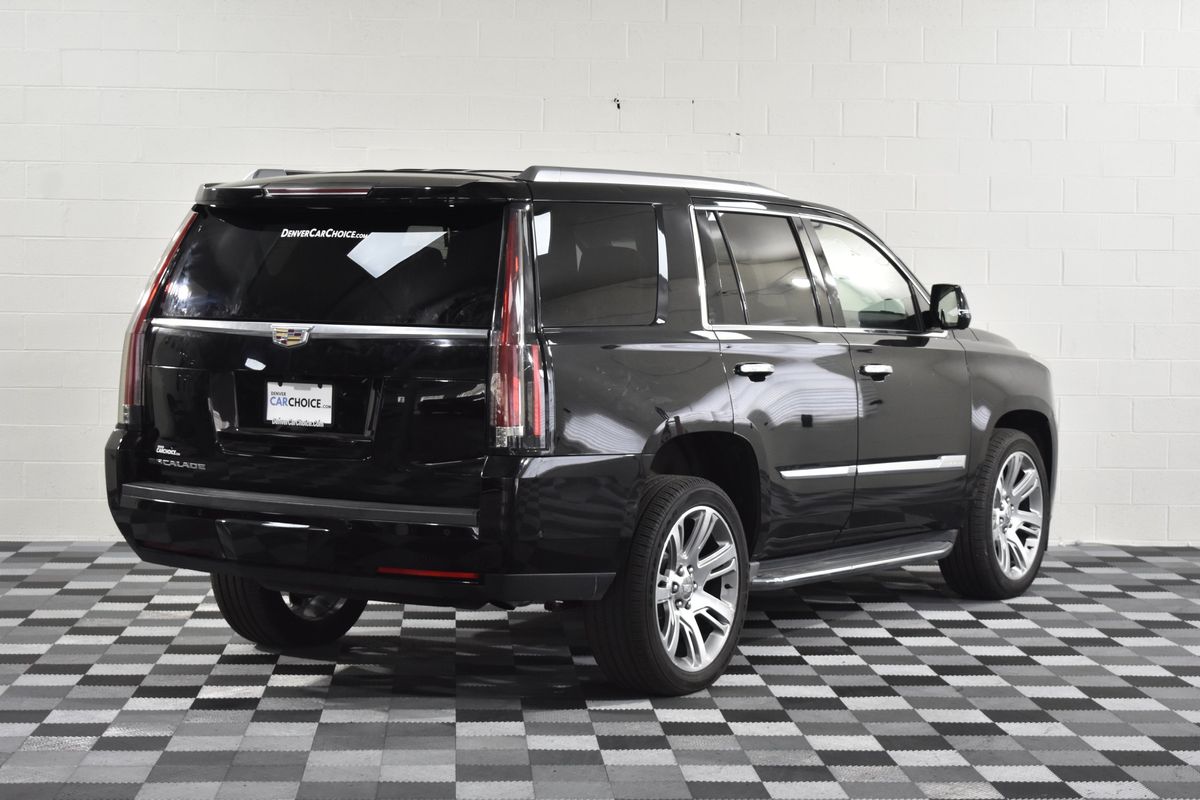 2018 Cadillac Escalade Luxury