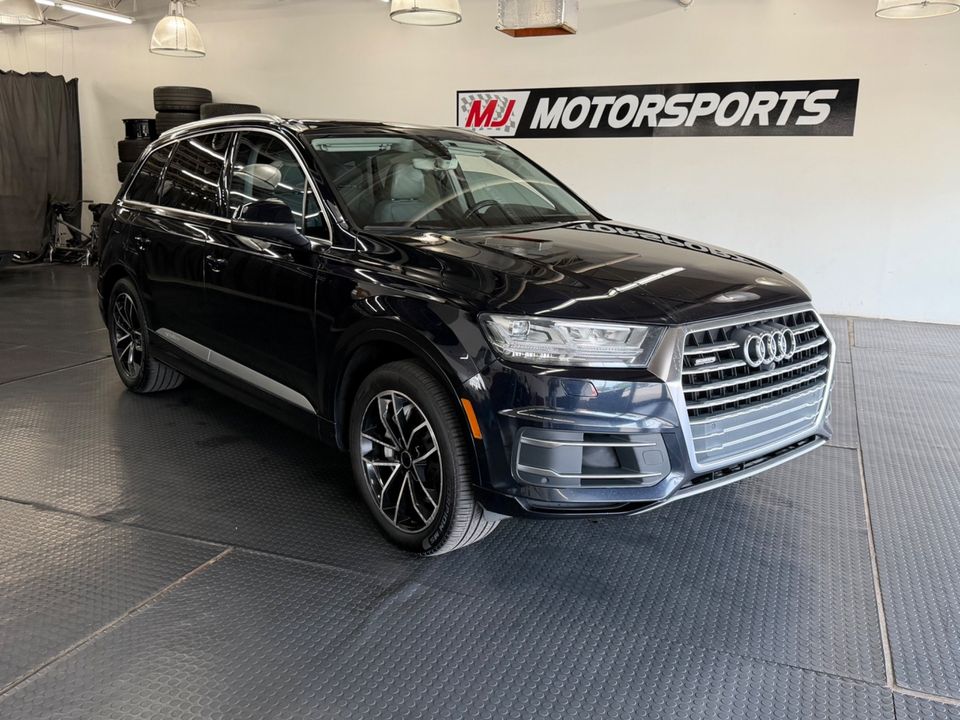 2017 Audi Q7 Prestige AWD photo