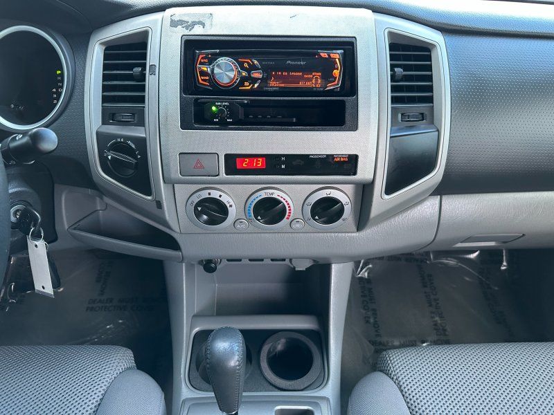2011 Toyota Tacoma Base V6 photo 12