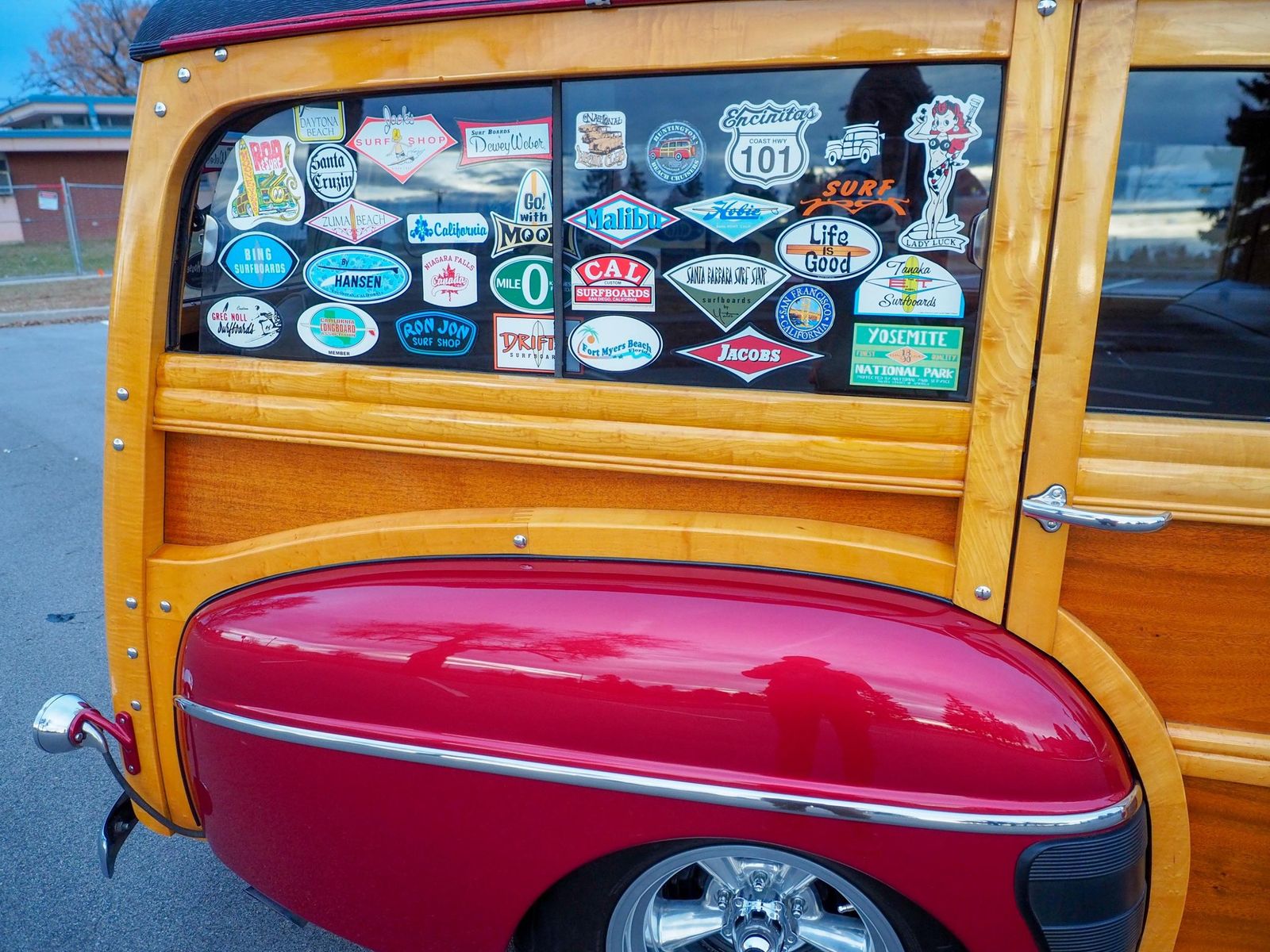 1948 Ford Woody 30