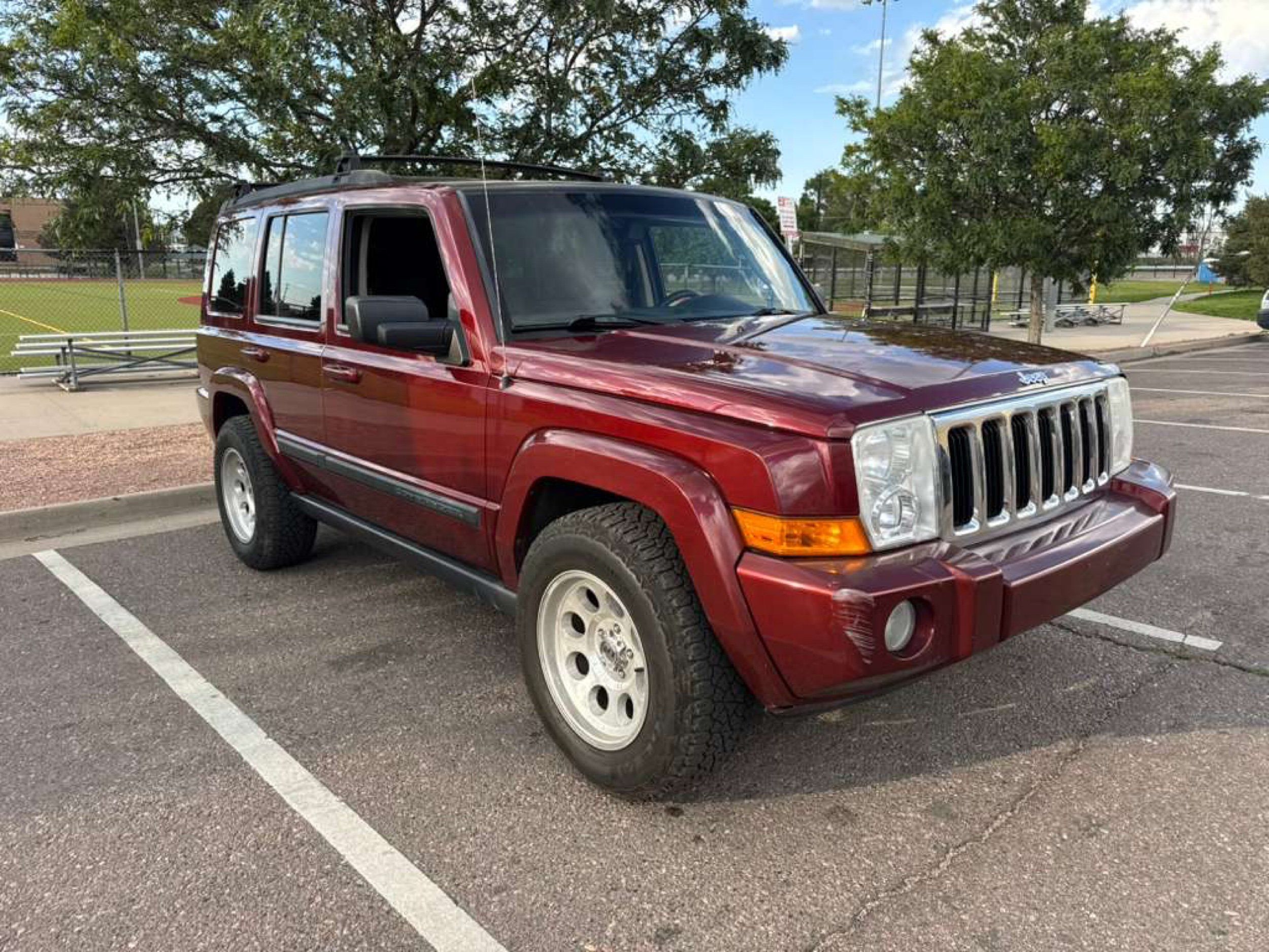 2008 Jeep Commander Sport 4X4's photo