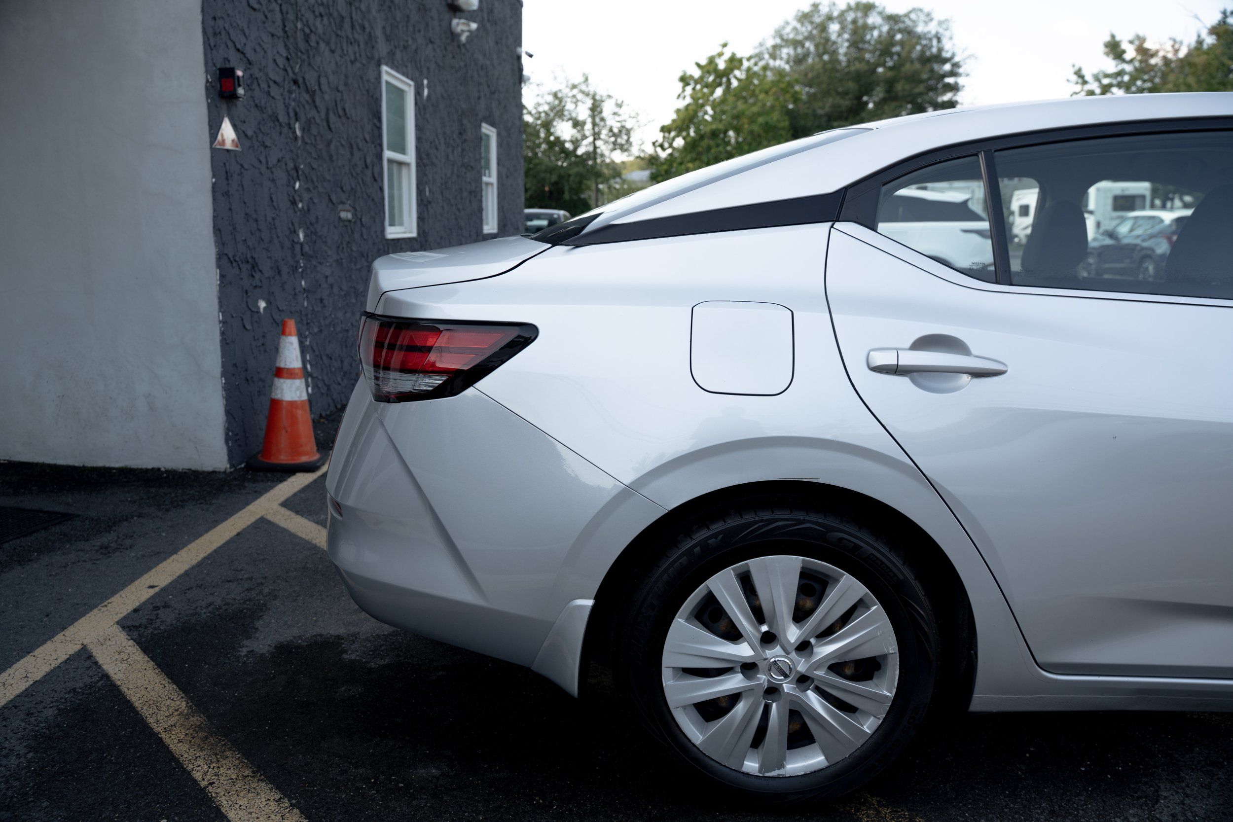 2020 Nissan Sentra S - Photo 7