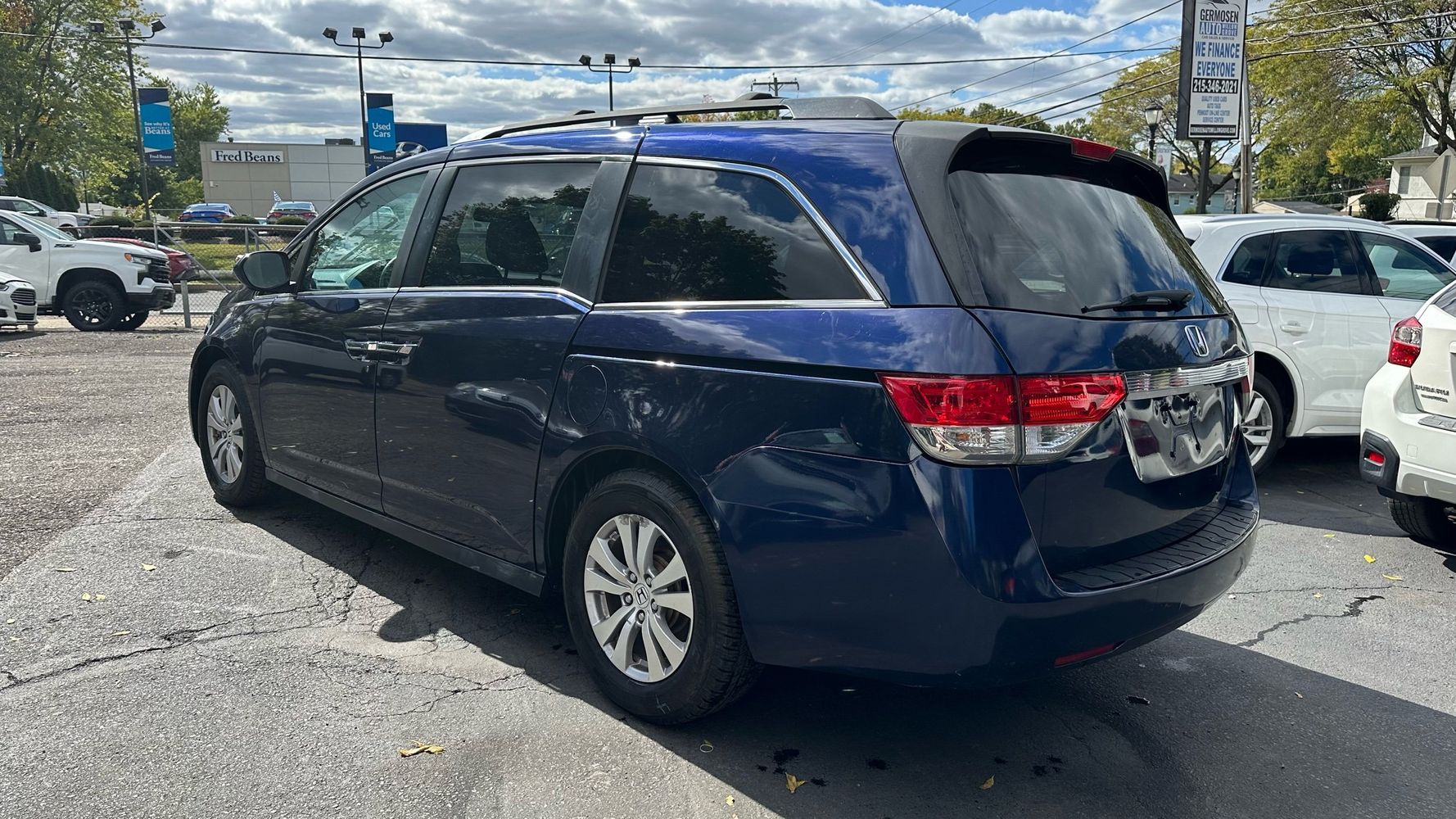 2015 Honda Odyssey EX-L photo 3