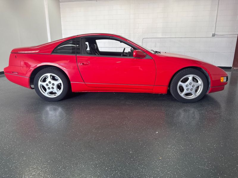 8/5.6 リアン様 1994 Nissan 300ZX | Custom Cars West