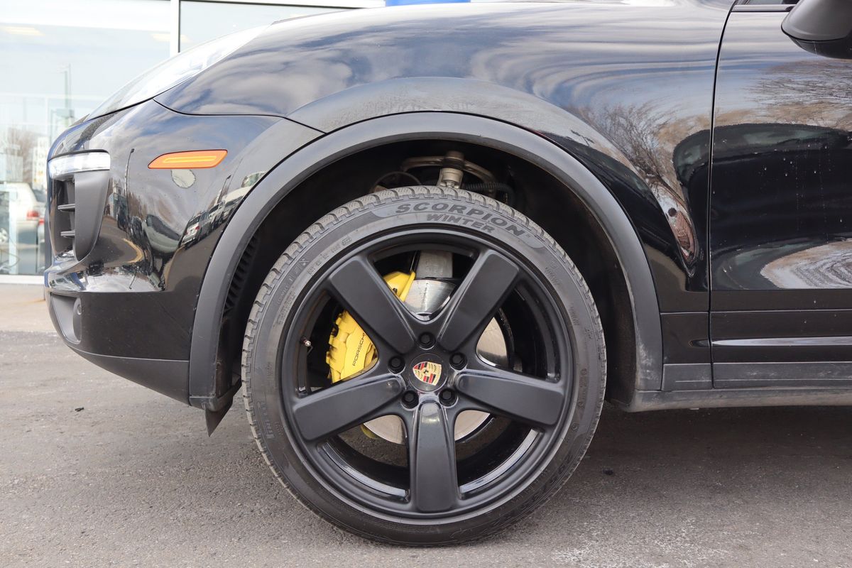 2016 Porsche Cayenne S