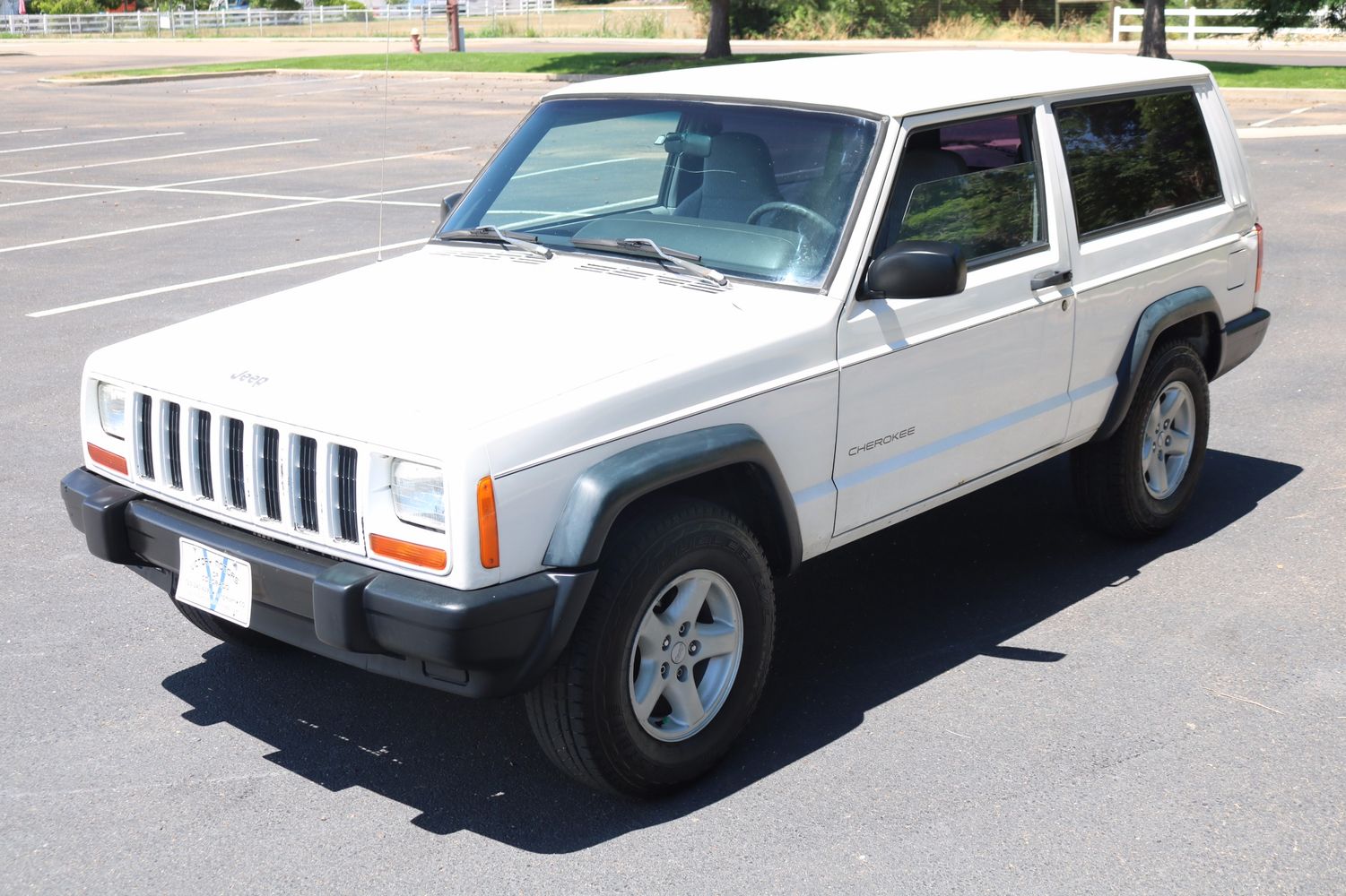1998 Jeep Cherokee SE 2Door 2WD Victory Motors of Colorado