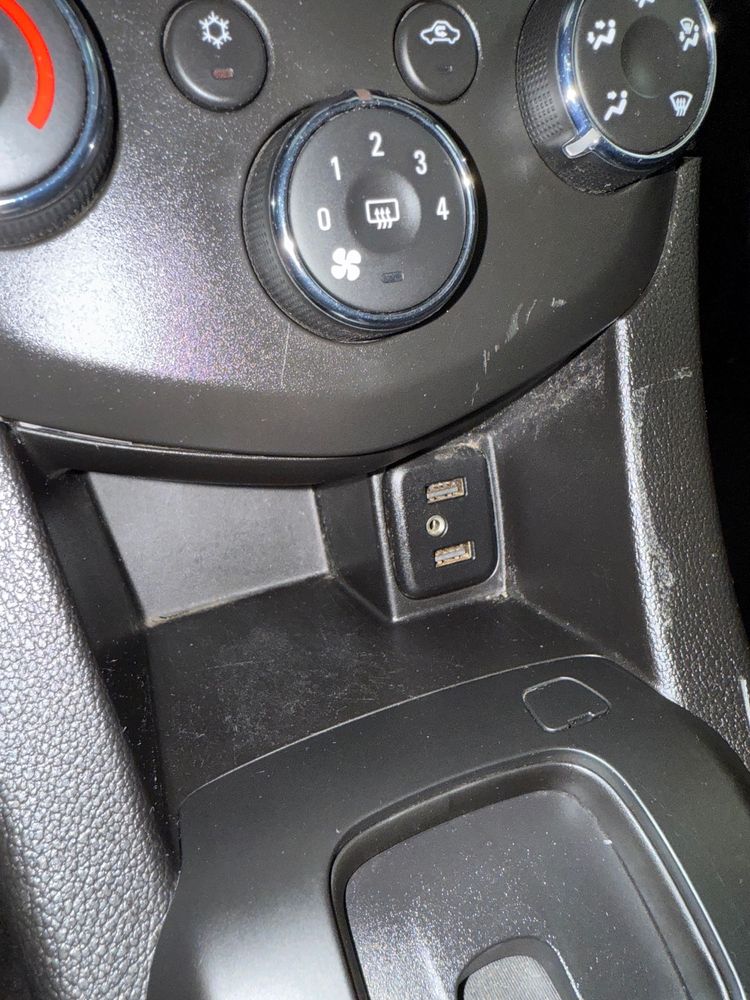 2020 Chevrolet Sonic LT photo 25