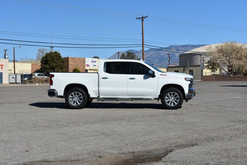 2019 Chevrolet Silverado 1500 LTZ photo 3