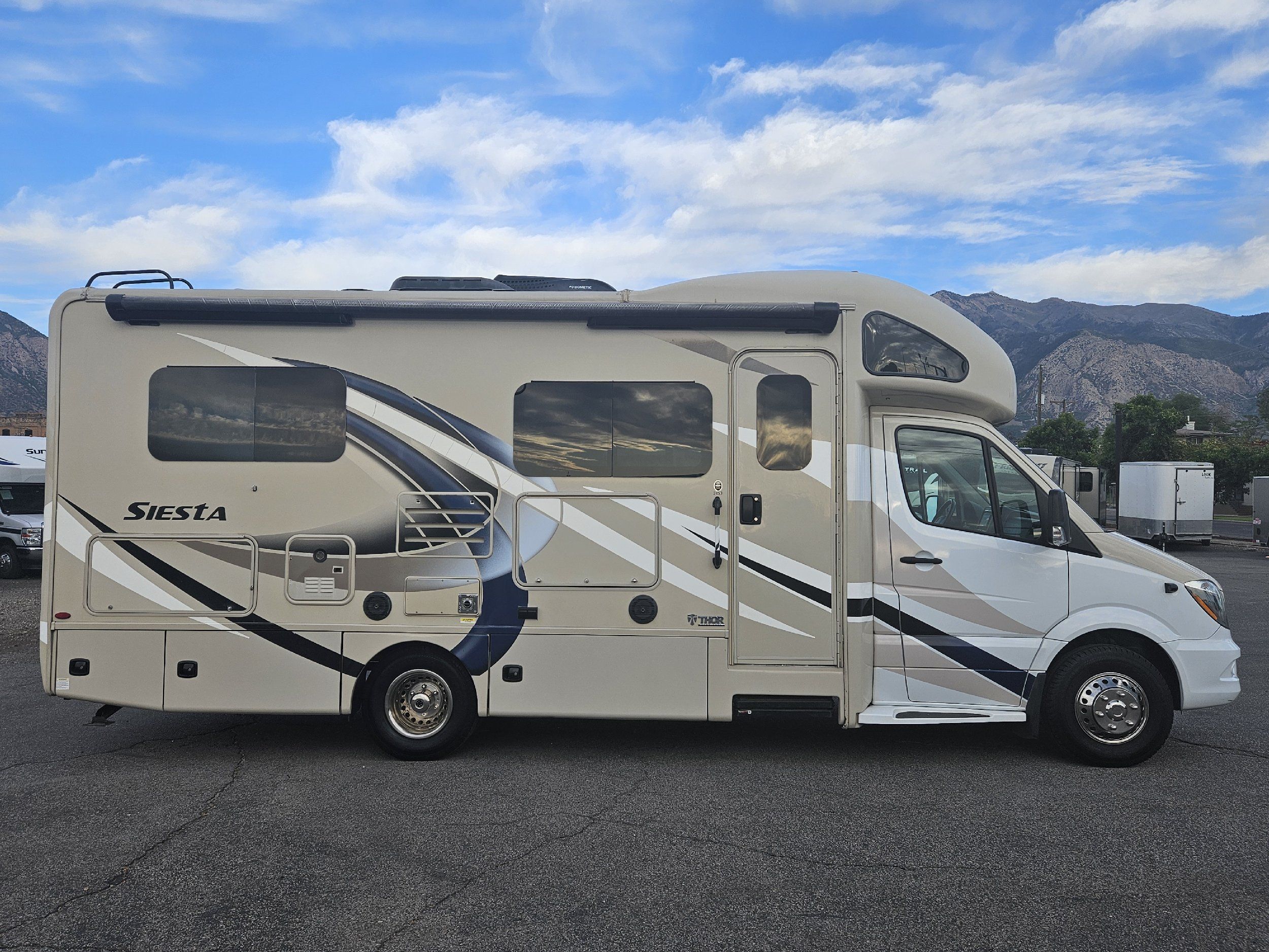 2017 Mercedes-Benz Sprinter Cab Chassis