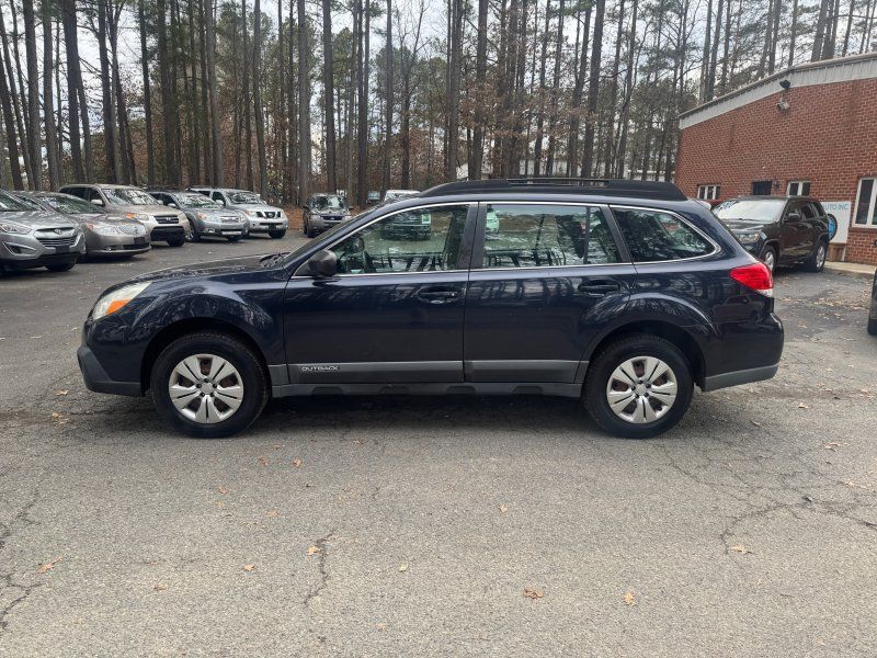 2013 Subaru Outback Base