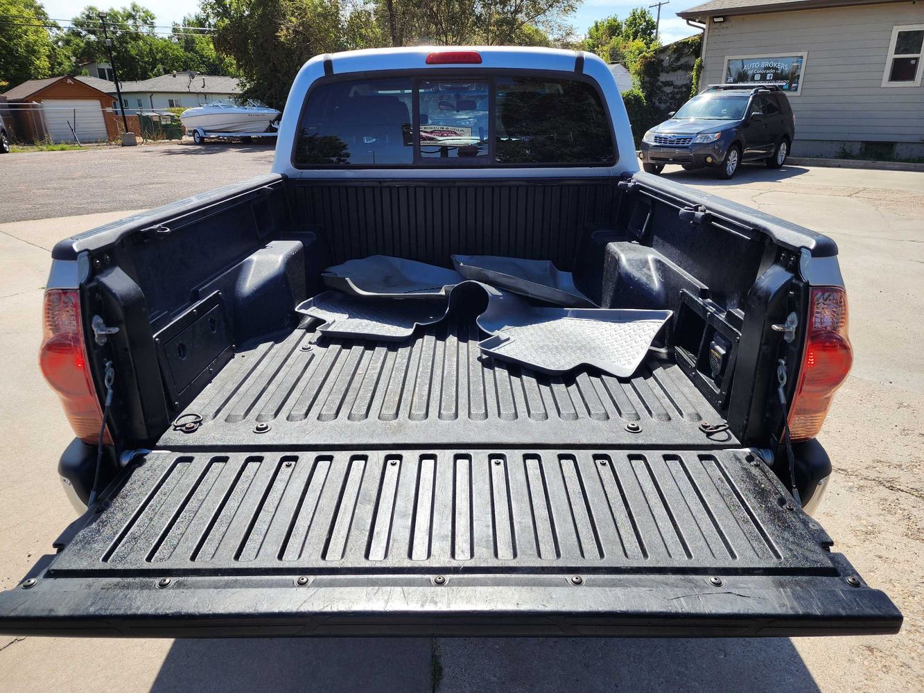 2005 Toyota Tacoma Base photo 25