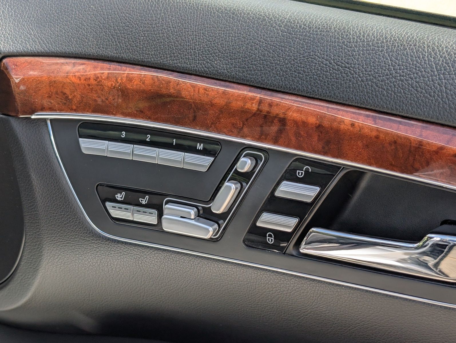 2009 Mercedes-Benz S-Class 185