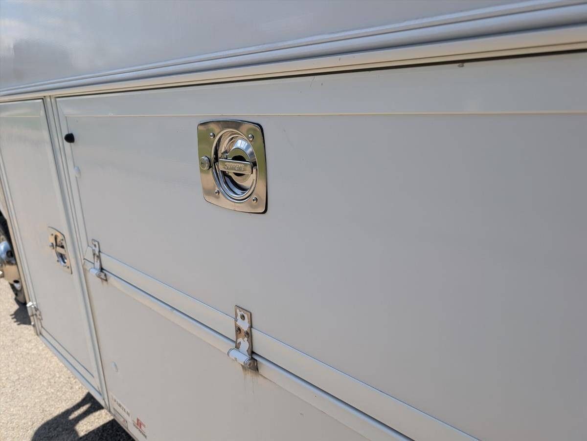 2014 Ford E-Series 67