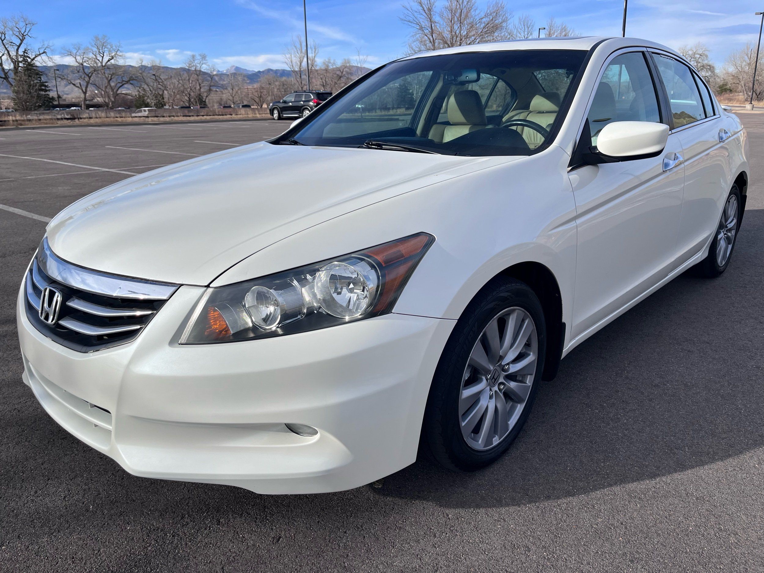 2011 Honda Accord EX-L V6's photo