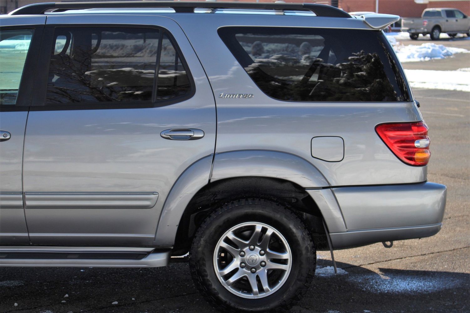 Toyota sequoia 2004