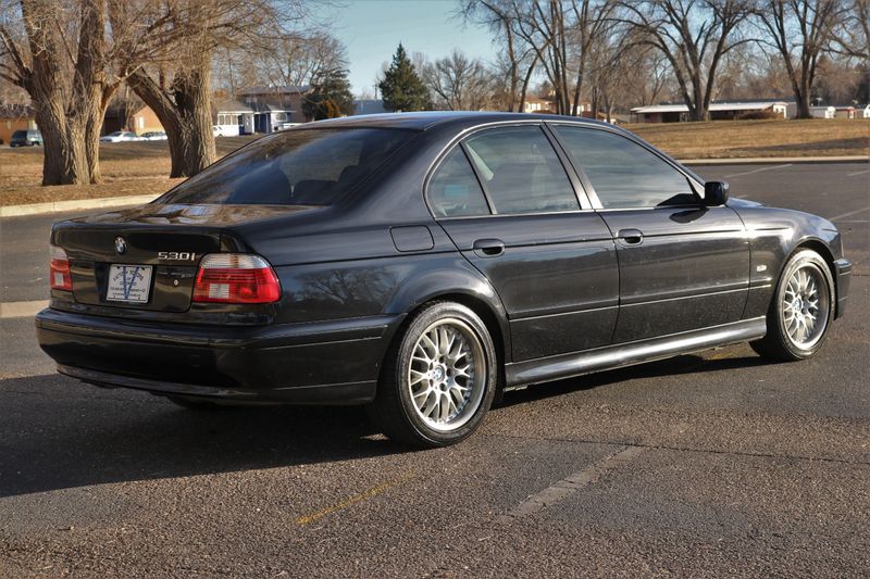 600-008 1/18 BMW 550i Touring ブラック 600-008 1/18 BMW 550i Touring ブラック 600-008 1/18 BMW 550i